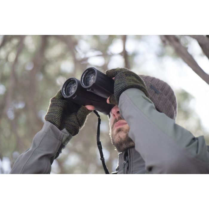 Steiner 8x42 Predator Series Hunting Binocular with Cap and