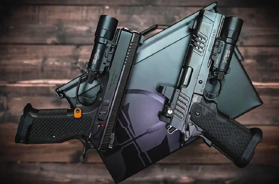 10 Best Red Dot Sights for Rifles & Pistols