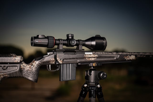 ace_tripod_bolt__82723.jpg
