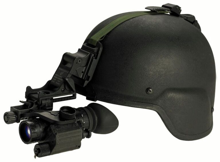 pvs-14_on_pasgt_800_2.jpg