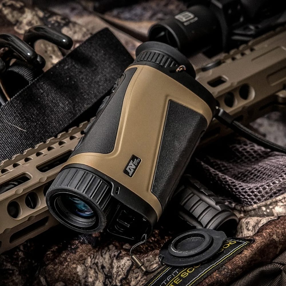 DNT Optics – HOUND H315R Handheld Thermal Monocular with LRF and Ballistics 384×288 15mm
